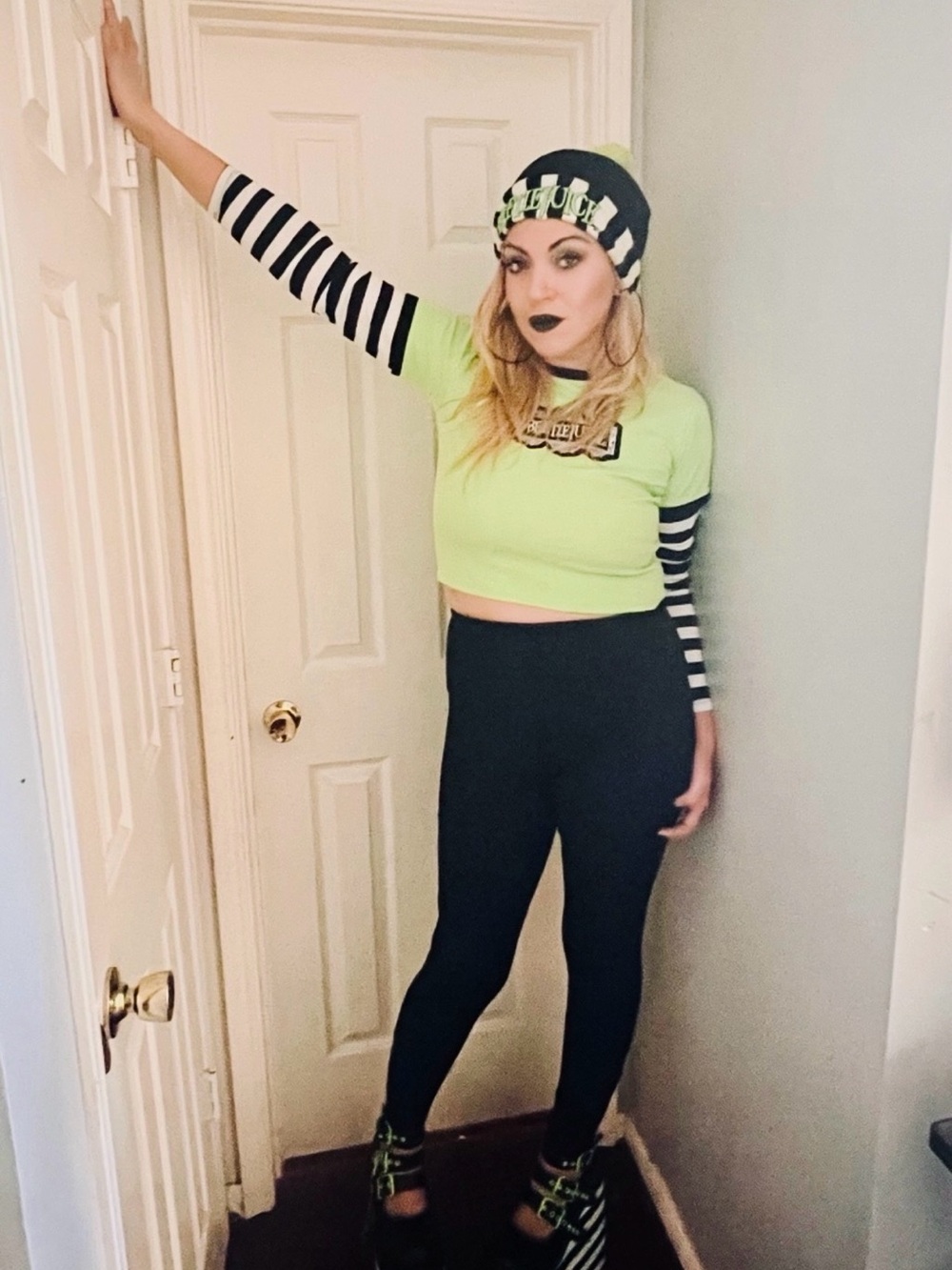Dolls Kill Black and Green Beetlejuice Fright of Their Lives Crop Top Sz Large